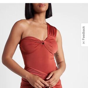 🔥NWT Express body contour silky one shoulder twist thong rust bodysuit🔥
